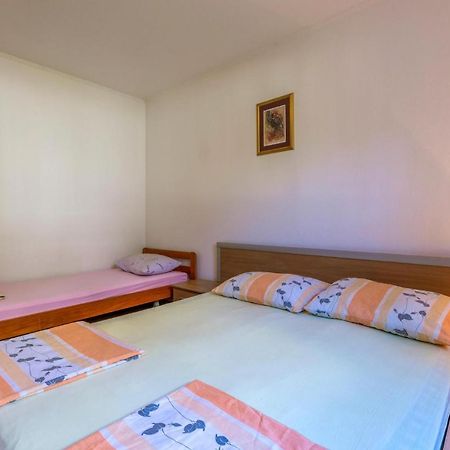 Stunning Apartment In Duce With Wifi ภายนอก รูปภาพ